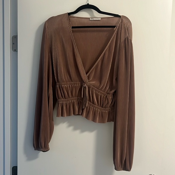 Zara Top - Picture 1 of 2